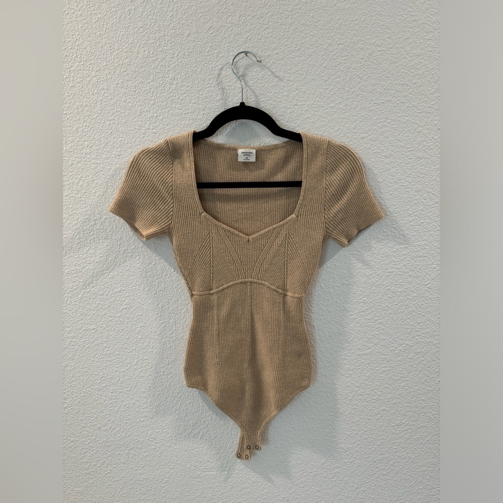 Abercrombie Knitted Sweetheart Bodysuit